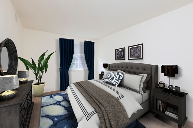 Colonial Village Townhomes