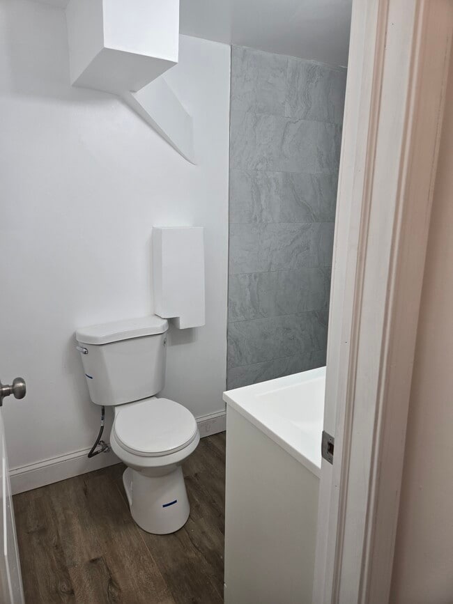 Photo - 909 Fairview Ave Unit Basement