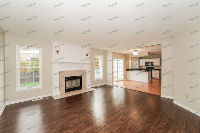 Photo - 814 Continental Dr