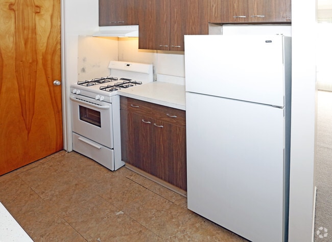 2BR,1BA