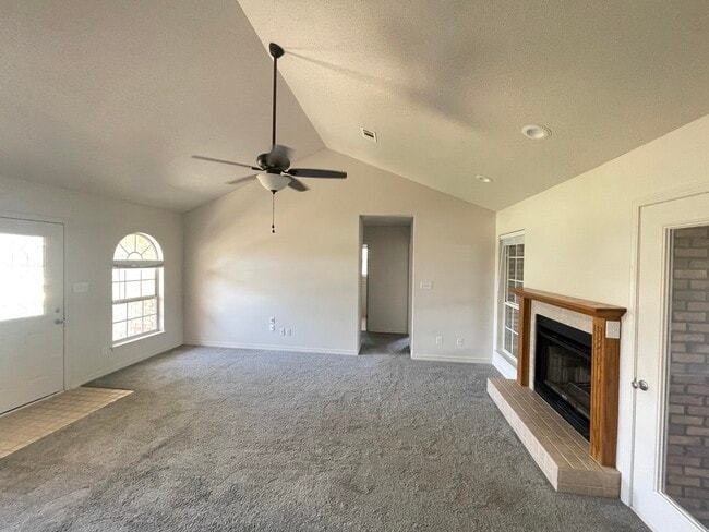 Photo - 2212 Peachwood Ct