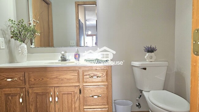 Photo - 617 2nd St NW