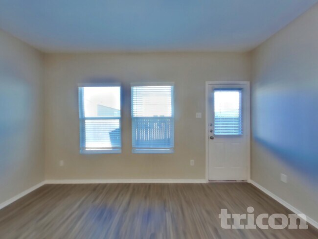 Photo - 149 Mica Trl