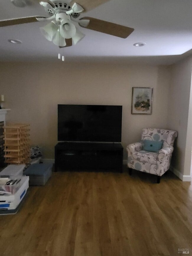 Photo - 332 Belhaven Pl