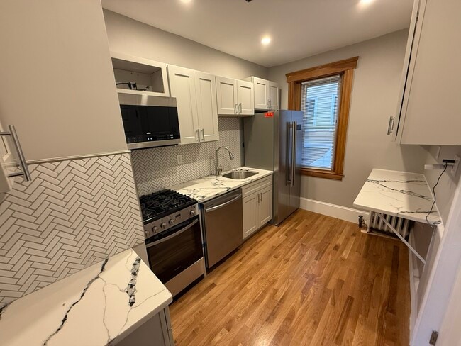 Photo - 97 Hancock St