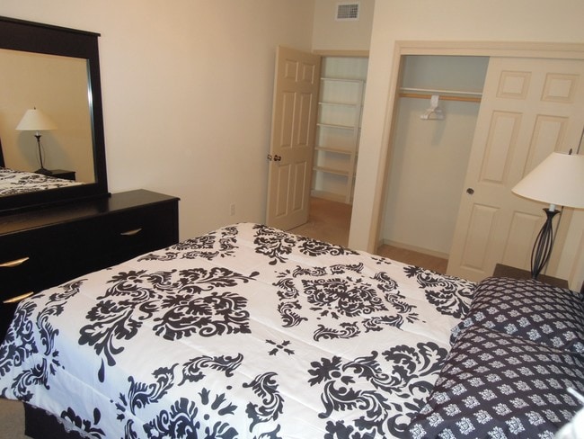 Canyon Village Los Alamos
