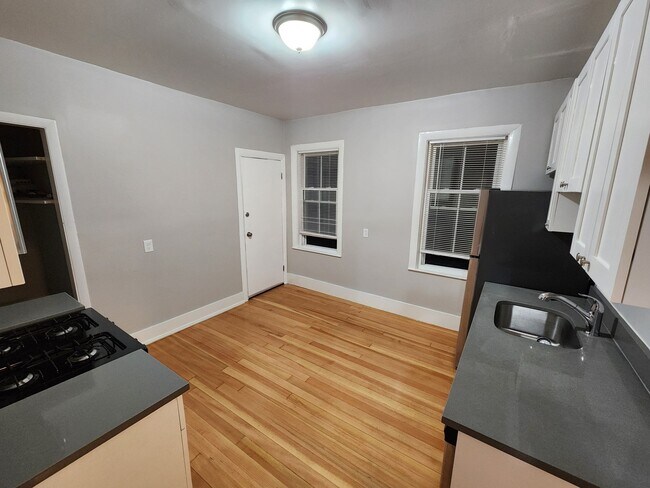 38 Bellevue St Unit 1