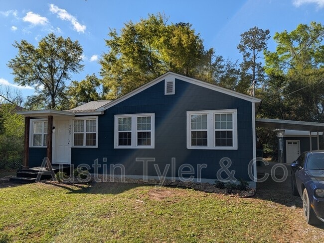 Photo - 4455 Broad St