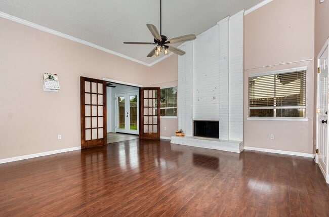 Building Photo - 3324 Wentworth St