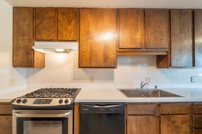 Photo - 25930 Narbonne Ave Unit 135