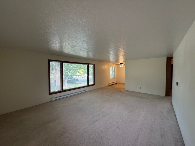 2825 5th Ave Unidad JTAM Properties - 2825 5th Ave Apt 3