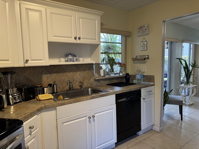 Photo - 7 Greenway Village N Unit 107