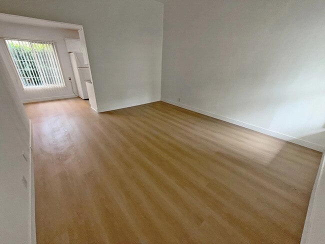 Photo - 4402 Mammoth Ave Unit 8