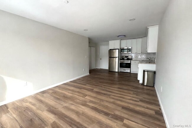 Photo - 213 Lake Ave