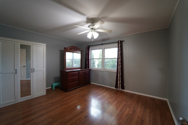 Photo - 807 Mansfield Ct