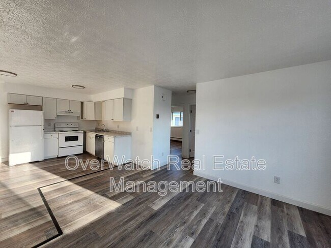 Photo - 821 E 12th Ave