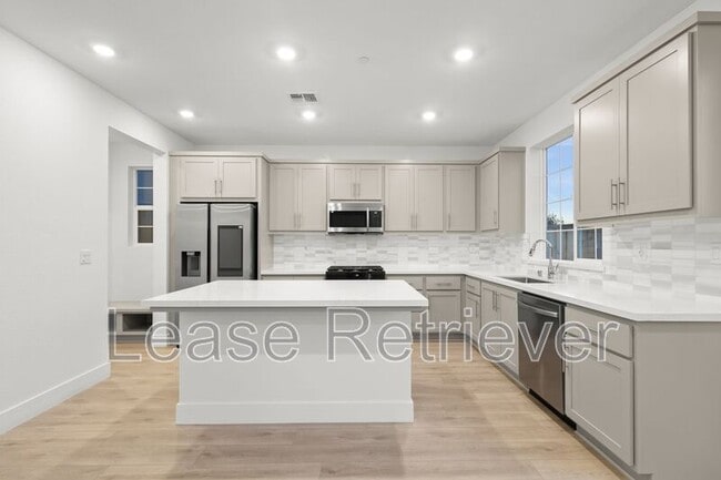 Photo - 1909 Ariana Pl