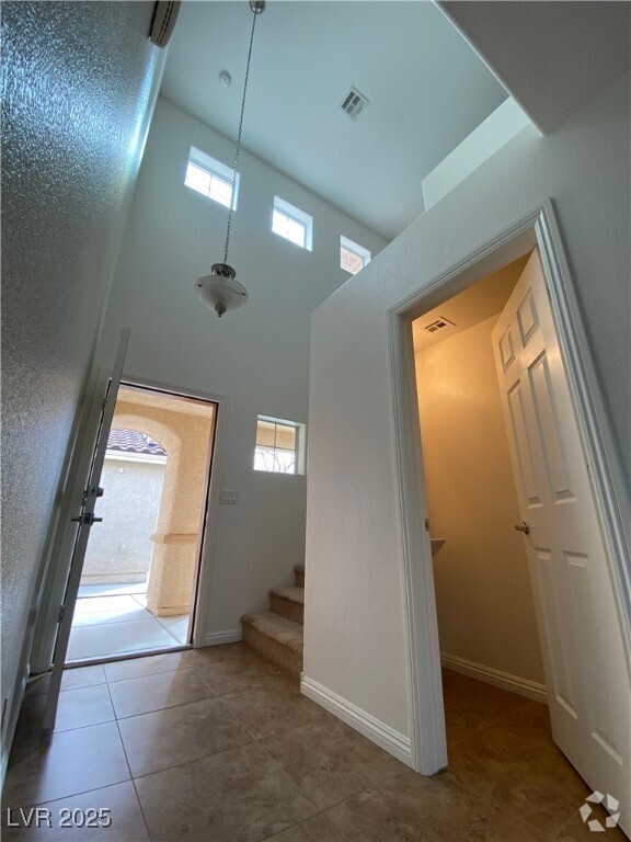 Building Photo - 7892 Wild Thistle Ct Rental