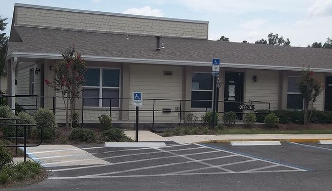 Photo - Meadow's Apartments