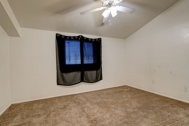 Building Photo - 12th Street Unit 12th St. #230