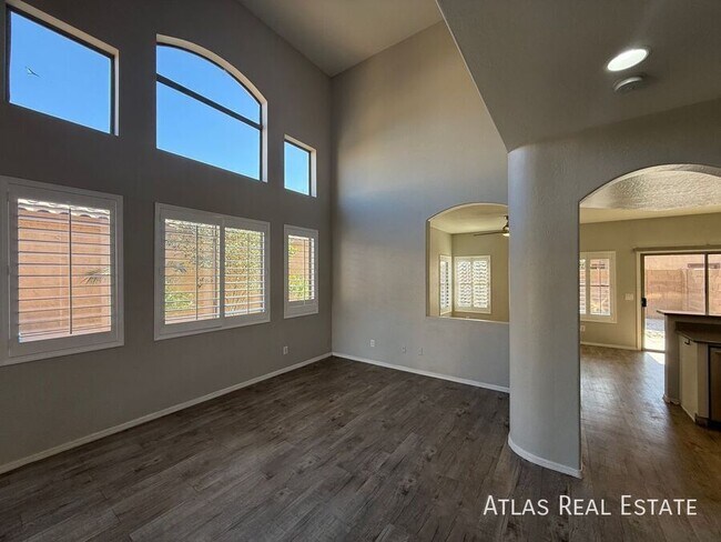 Photo - 2040 N 106th Ave