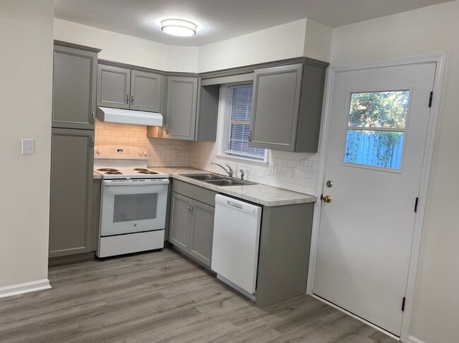 Photo - 6301 Timberline St Unit G