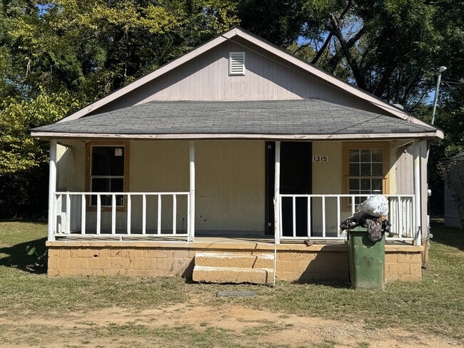 Building Photo - 1319 Edgewood Ave Rental