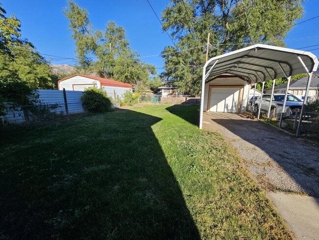 Photo - 2070 Monroe Blvd