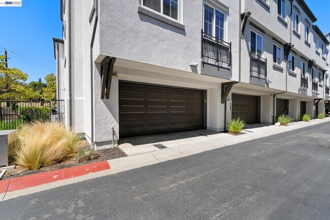 Photo - 7981 Bellina St
