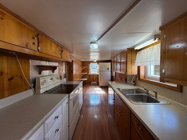 Photo - 4230 Hampton Rd