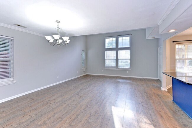 Photo - Nicely Updated Condo in Great Neighborhood