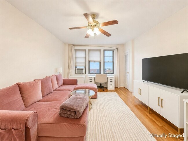 Photo - 1758 Commonwealth Ave Unidad 3