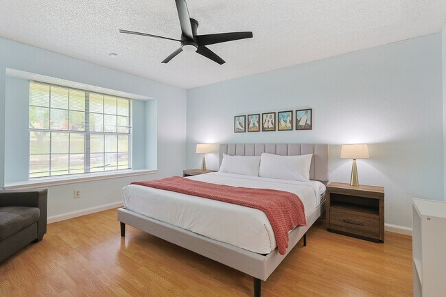 Photo - 2502 High Hollow Dr