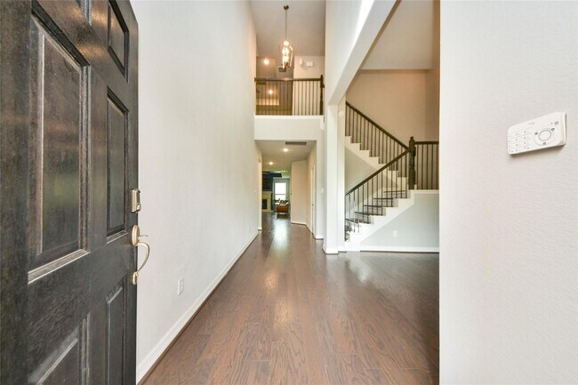 Photo - 120 Chestnut Run Ct