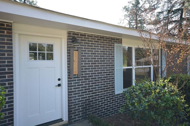 Photo - 4 Bed/3 Bath home w/fenced yard in Augusta...