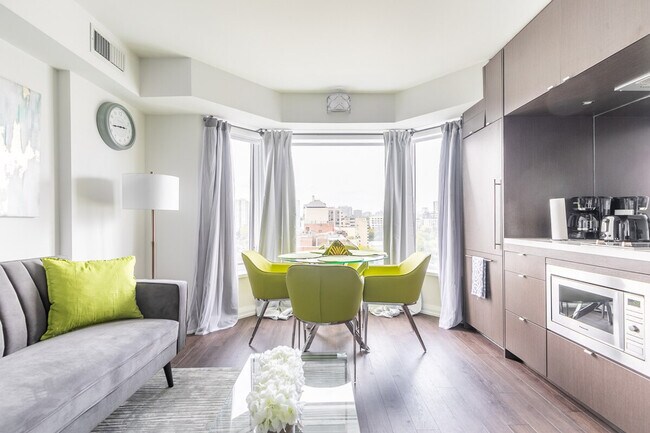 Photo - 155 Yorkville Ave Unité SI ID1345820P