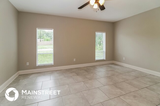 Photo - 605 Crosby Dr