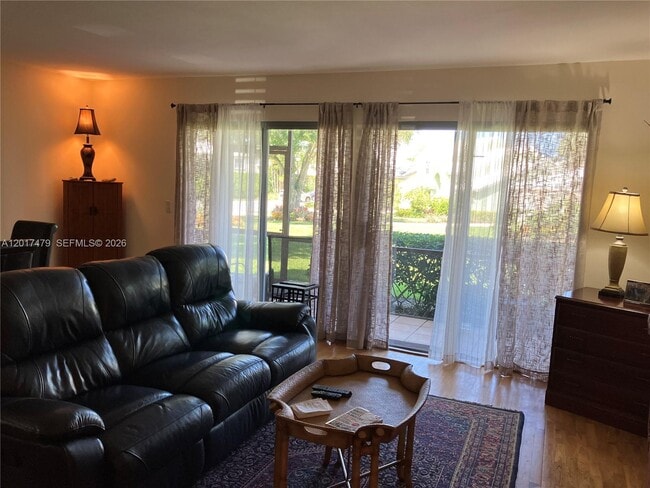 Photo - 18349 SE Wood Haven Ln Unidad A