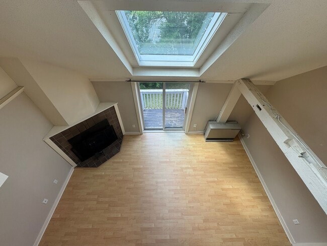 Photo - 2 bedroom with loft in downtown Quechee