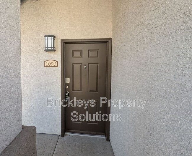 Photo - 1941 S Pierpont Unidad # 1090