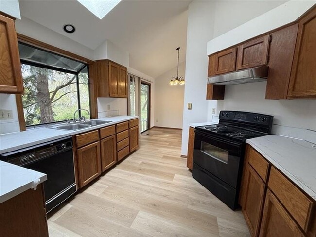 Photo - 17565 NW Woodmere Ct