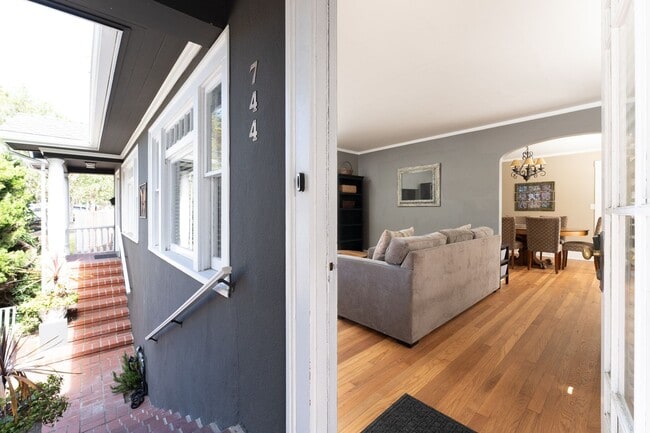 Photo - Lighthouse Haven - PGPM - CS - T/L Unit 744