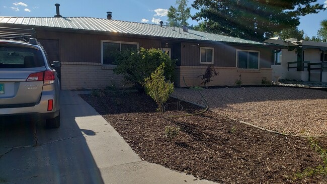 Building Photo - 913 Capulin Rd Rental