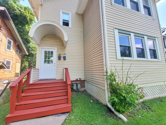 Exterior - 142-144 Ohio St Unit #2