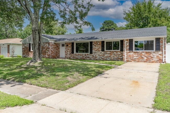 Photo - 2916 Knight Rd