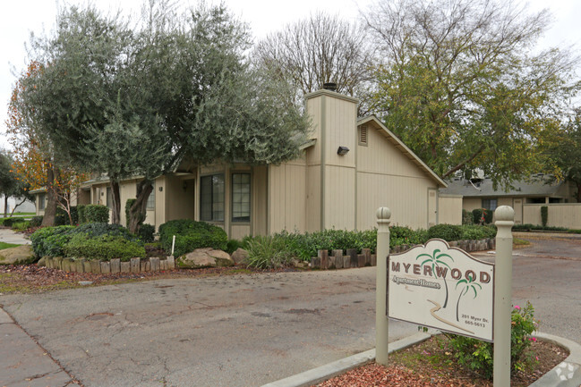 Myerwood Apartment Homes - Myerwood Apartment Homes