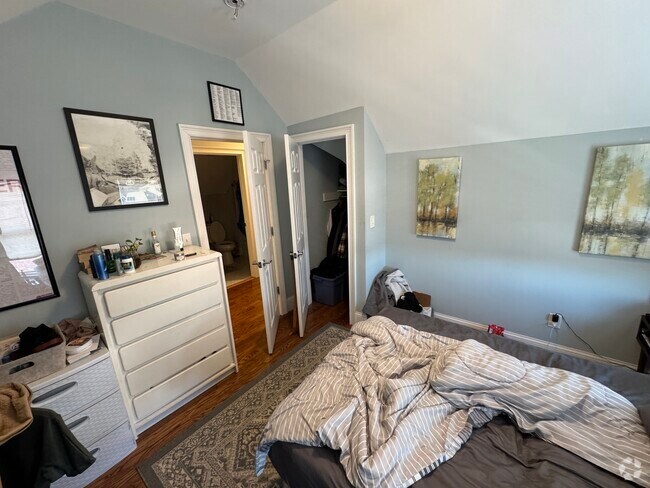 Building Photo - 3 Hamilton Rd Unit 2 Rental