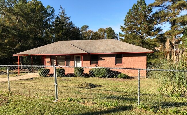 1846 Colony Dr