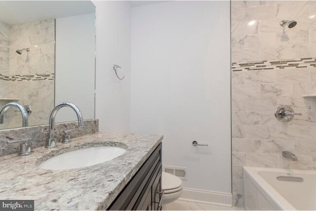 Photo - 225 W Girard Ave