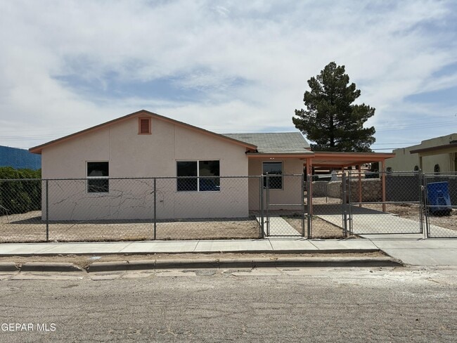 Building Photo - 608 Barcelona Dr